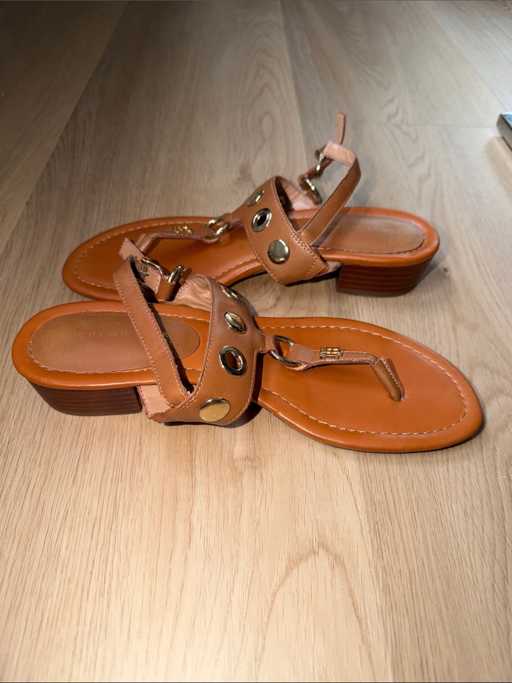 Tommy Hilfiger Cognac Brown Leather Grommet T-Strap Sandals